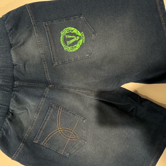 Versace shorts for boys made in Italy - Picture 4 of 4